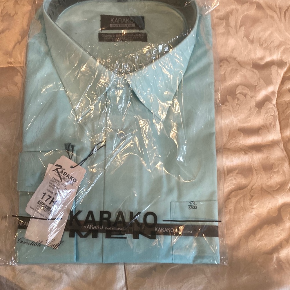 Karako Men’s shirt. Size 17 1/2 32/33 Aqua Blue